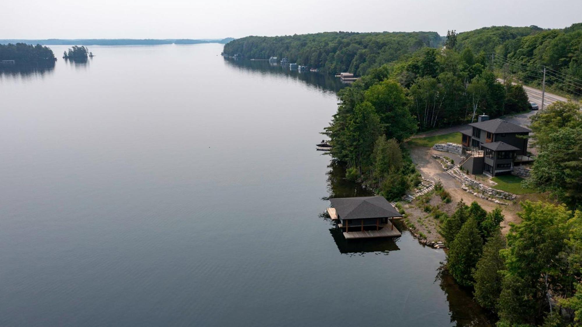 Tranquil Shores Mactier Екстериор снимка
