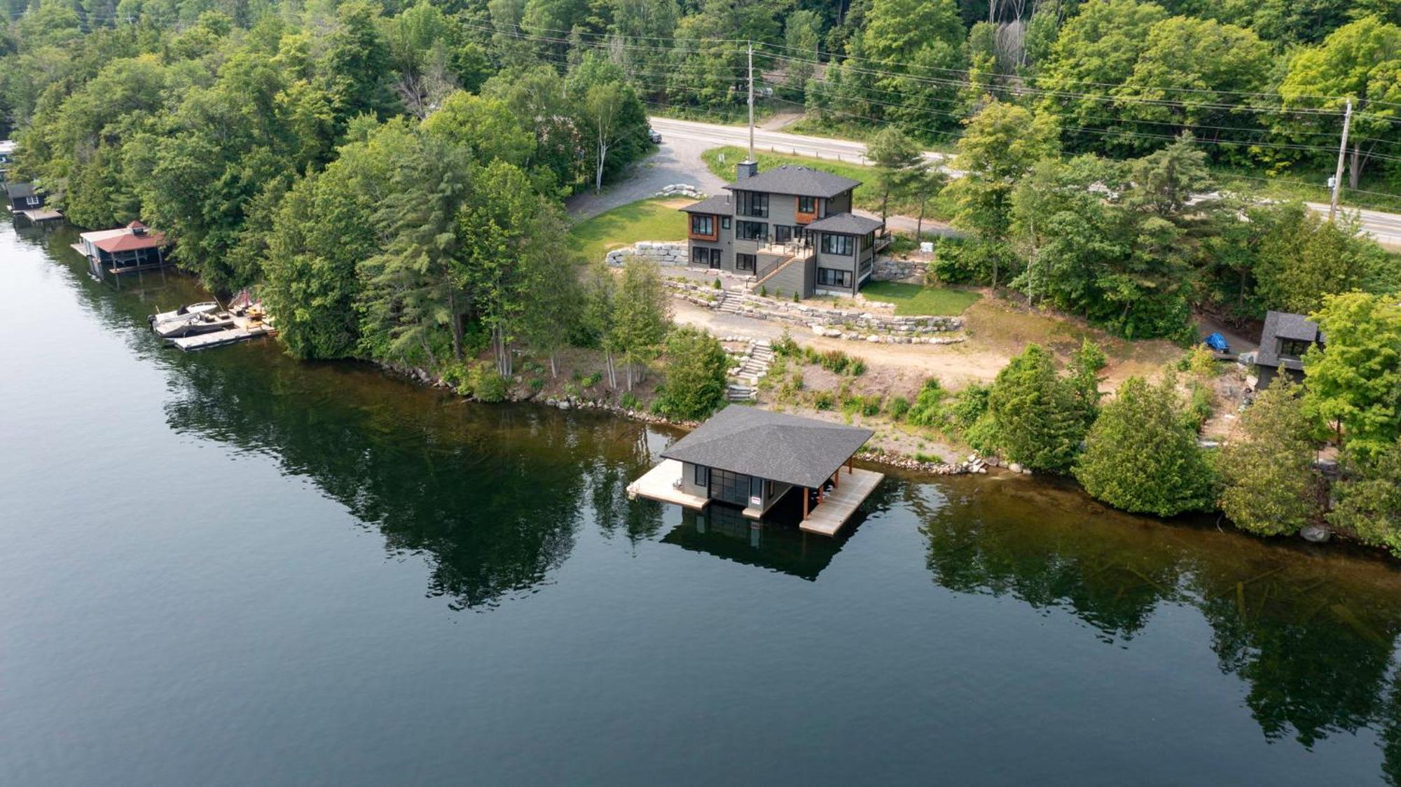 Tranquil Shores Mactier Екстериор снимка