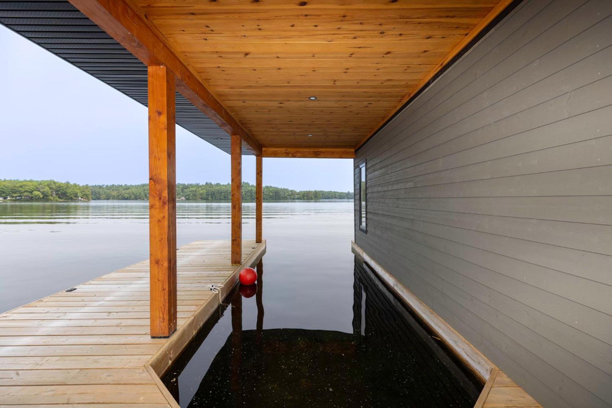 Tranquil Shores Mactier Екстериор снимка