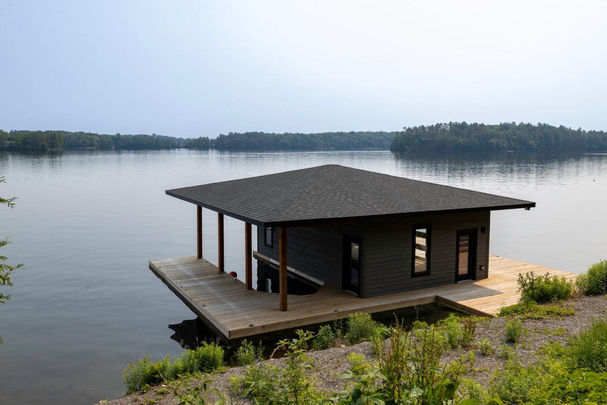 Tranquil Shores Mactier Екстериор снимка